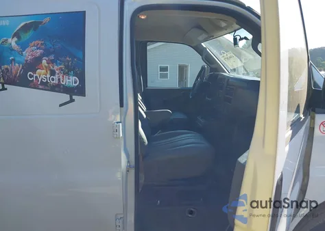 2025 Chevrolet Express Cargo Rwd 2500 Regular Wheelbase Wt from USA, damaged, VIN 1GCWGAFP9S1144546